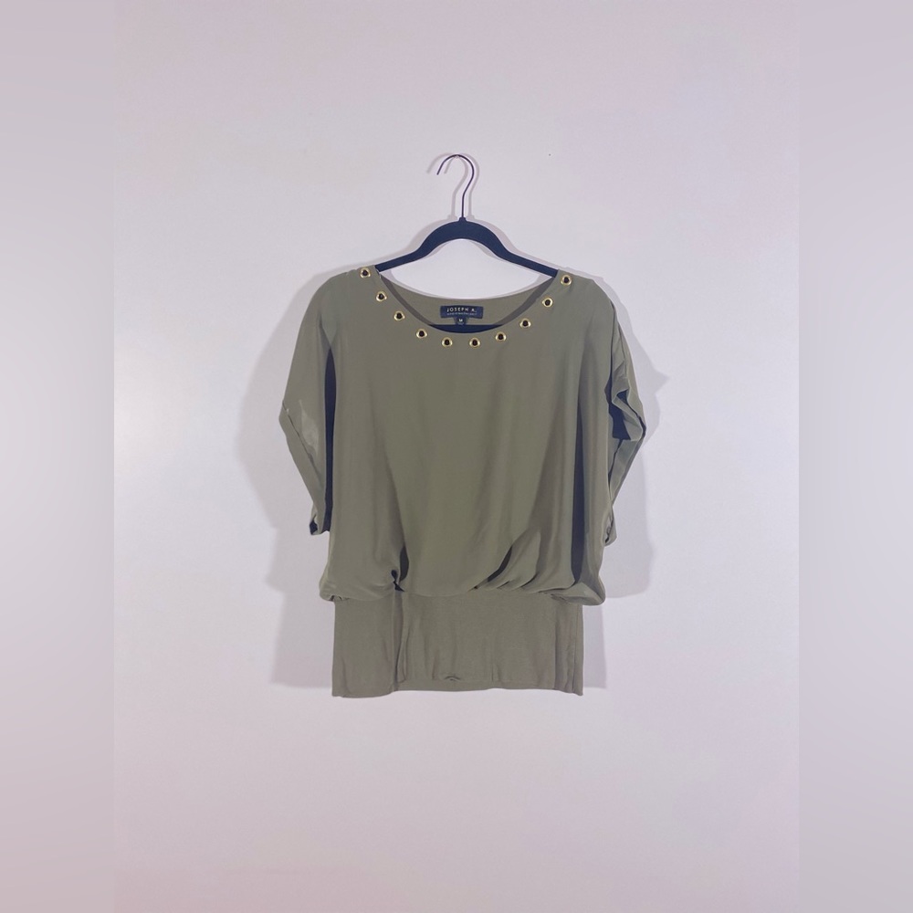 Green shirt